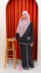 Kasih Sulam Kurung