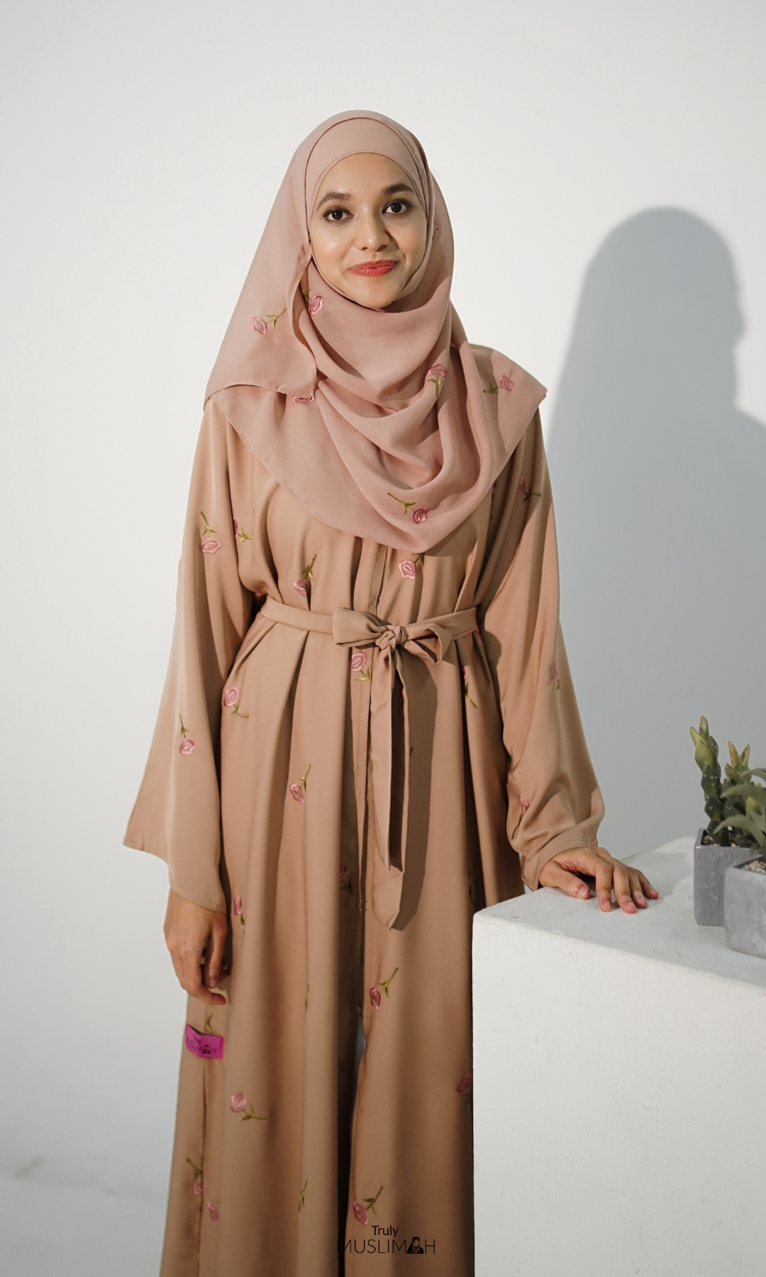 Wardiy | Abaya